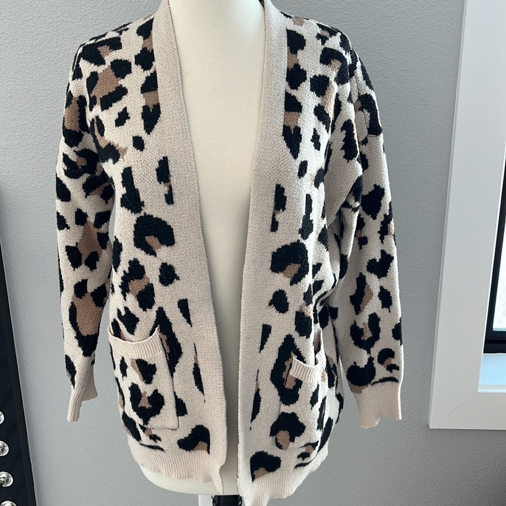 Open Cardigan With Front Patch Pockets - image 8